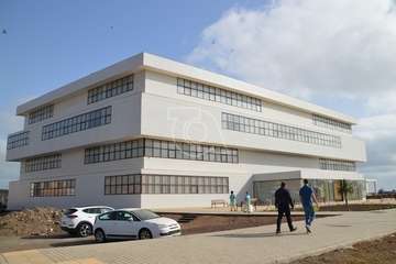 Visita al nuevo edificio administrativo de El Cubillo (Foto TA)